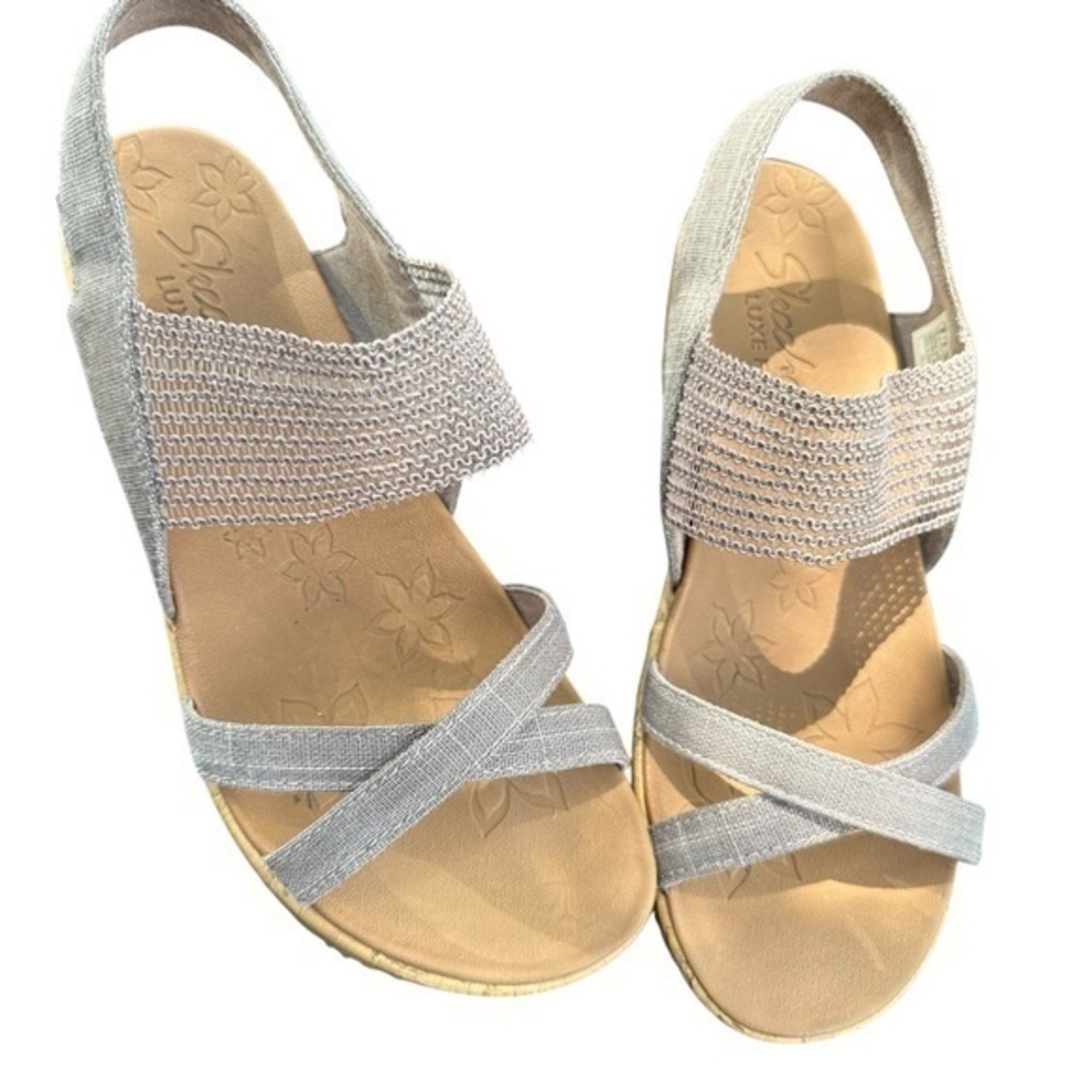 Skechers Luxe Foam Sandals